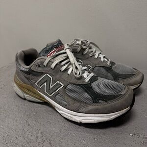 New Balance Mens 990V3